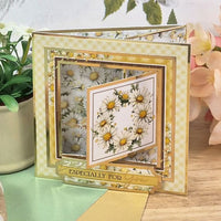 Hunkydory - April - Daisy Luxury Topper Sheet YEAR704